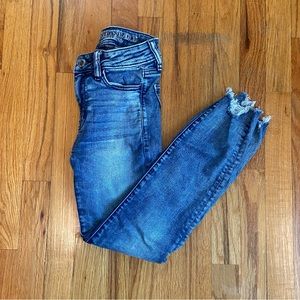 AMERICAN EAGLE | Hi- Rise Jegging Crop Jeans